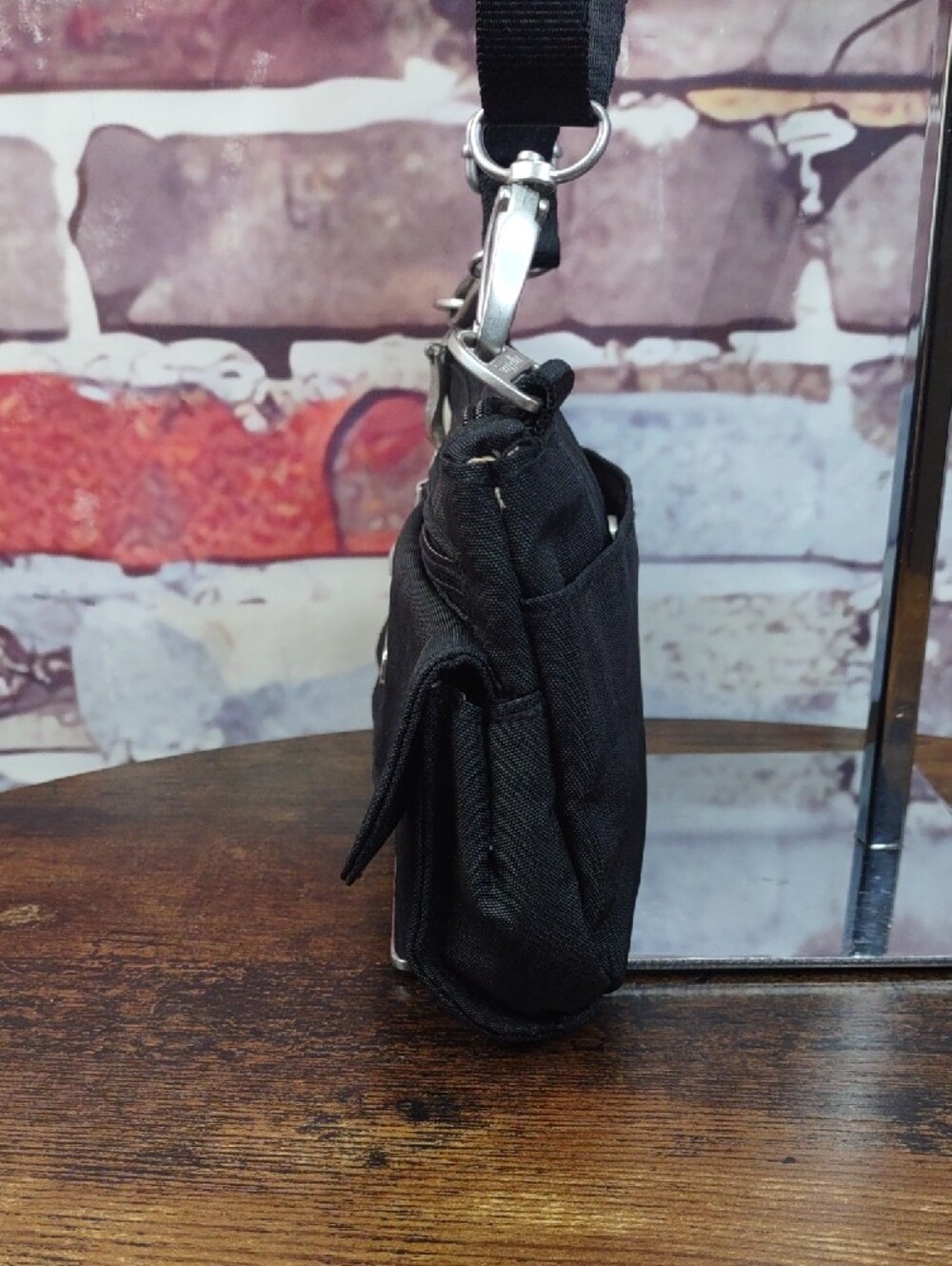 Baggallini Crossbody Organizer Bag - Picture 4 of 12